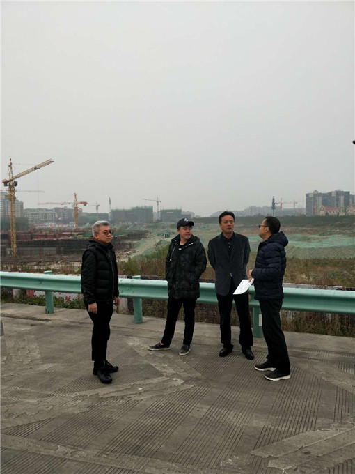 12月18日成绵公司董事长姚志胜到广汉、新都、新都北收费站进行调
